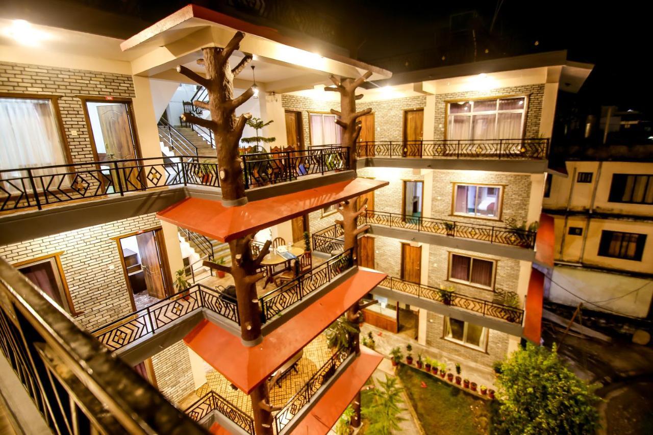 Pokhara Backpackers Hostel Exterior photo