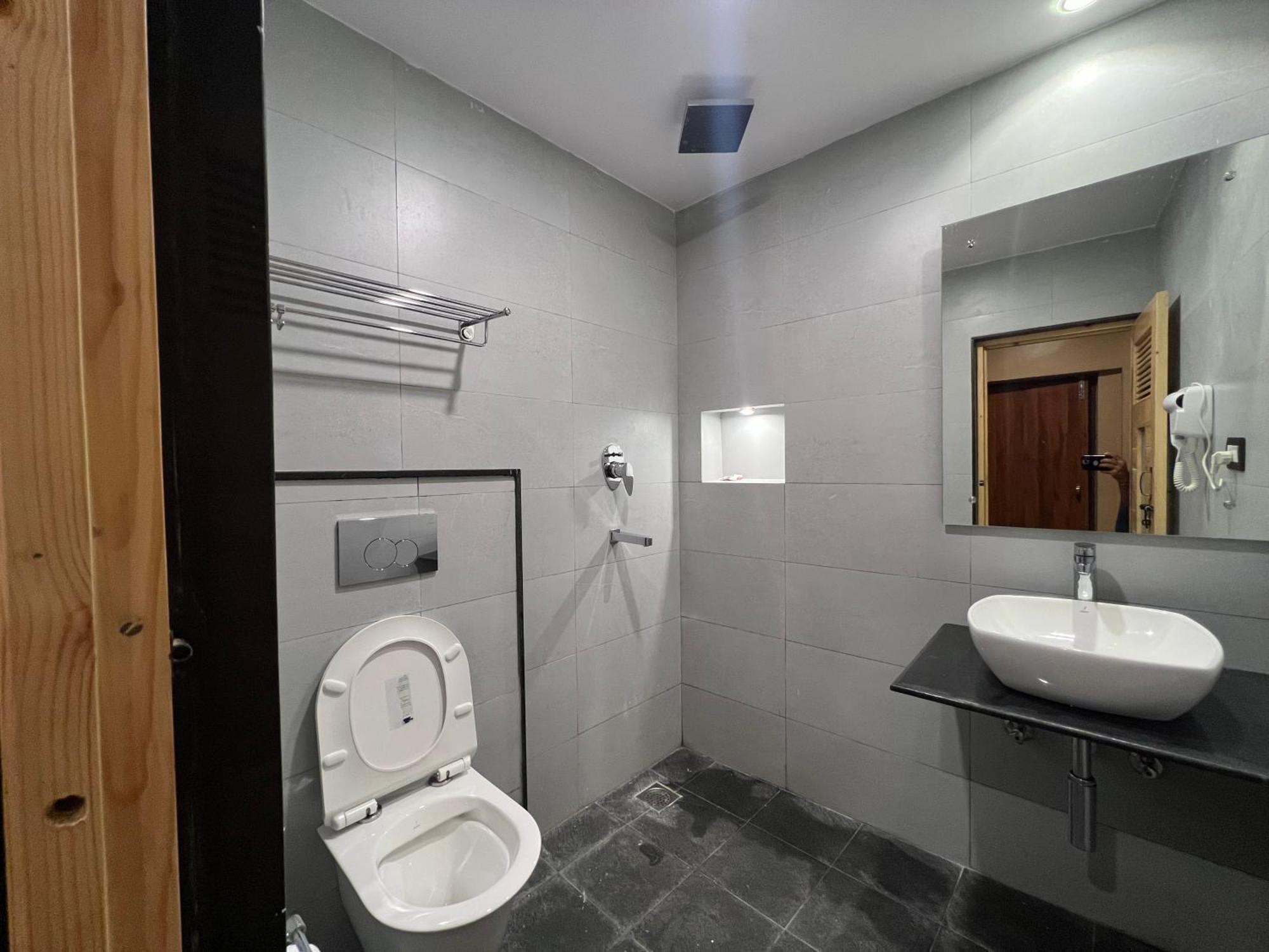 Pokhara Backpackers Hostel Exterior photo